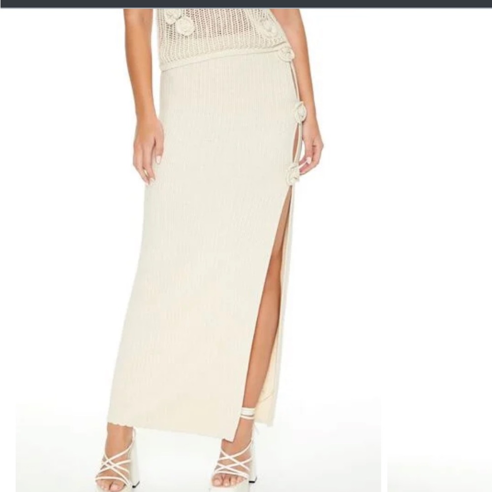 Crochet Rosette Knit Maxi Skirt